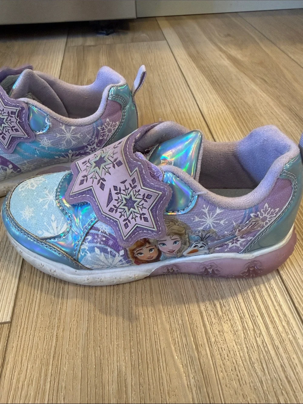 Girls Frozen Snowflake Light-Up Sneakers